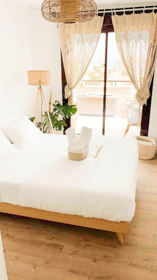 Luxury Designer Apartment - Unbeatable Sea Views อากีลัส ภายนอก รูปภาพ