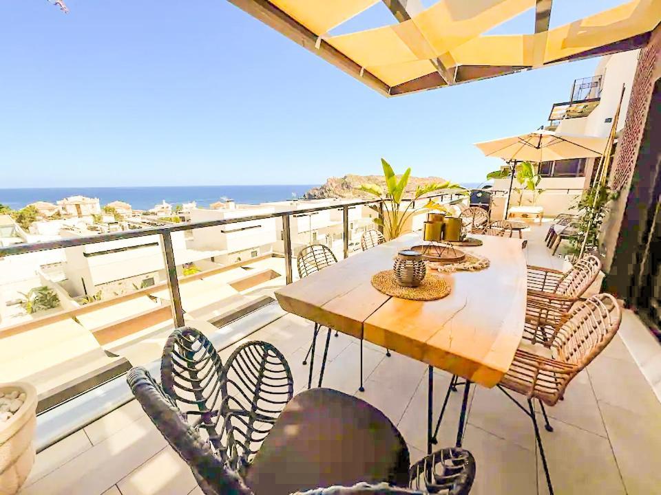 Luxury Designer Apartment - Unbeatable Sea Views อากีลัส ภายนอก รูปภาพ