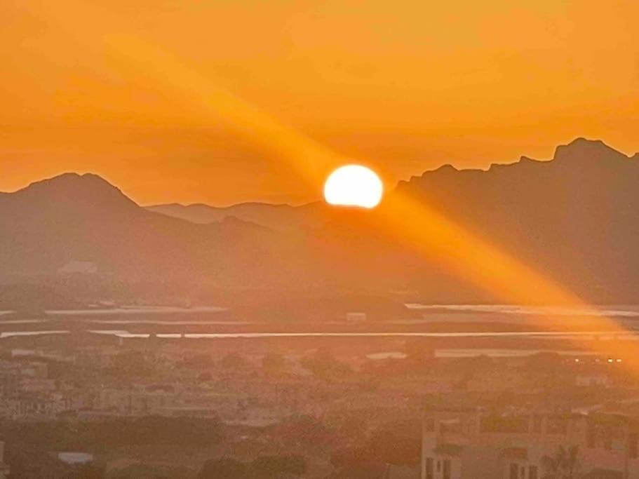 Luxury Designer Apartment - Unbeatable Sea Views อากีลัส ภายนอก รูปภาพ