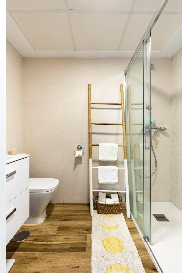 Luxury Designer Apartment - Unbeatable Sea Views อากีลัส ภายนอก รูปภาพ