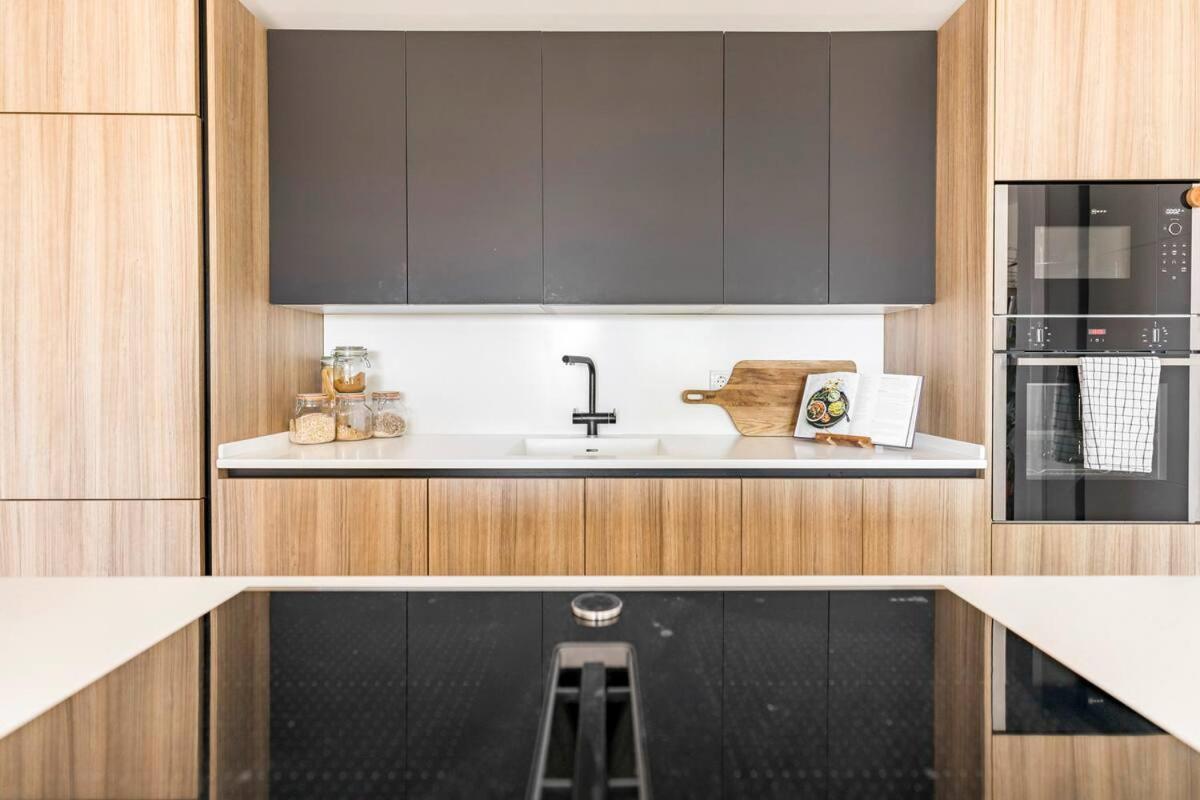 Luxury Designer Apartment - Unbeatable Sea Views อากีลัส ภายนอก รูปภาพ